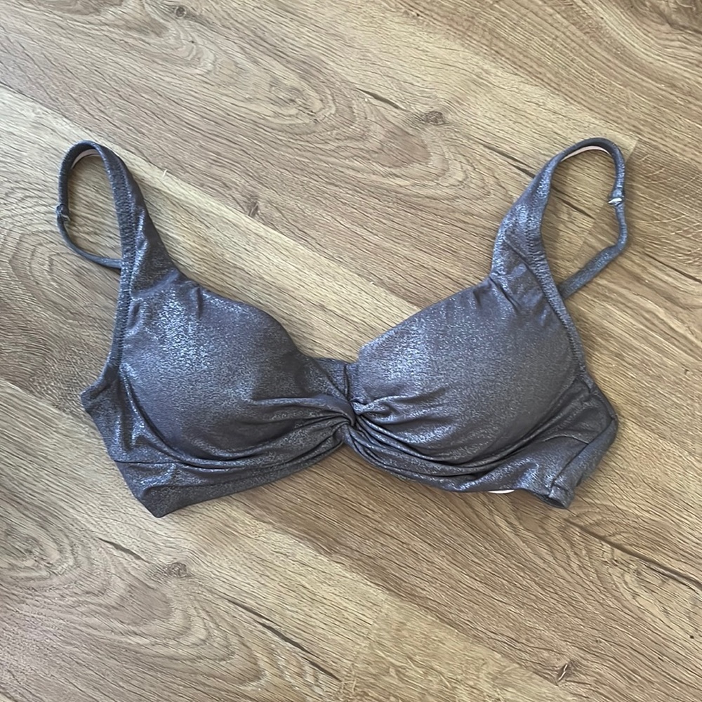 Adjustable bathing suit top